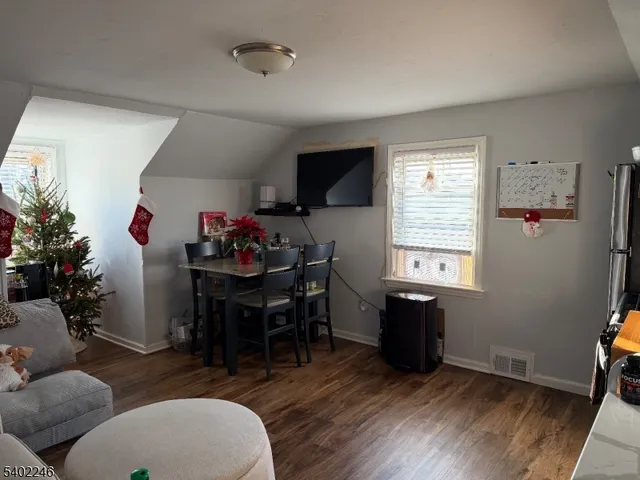 $1,800 | 8 Rowe Place, Bloomfield, NJ 07003