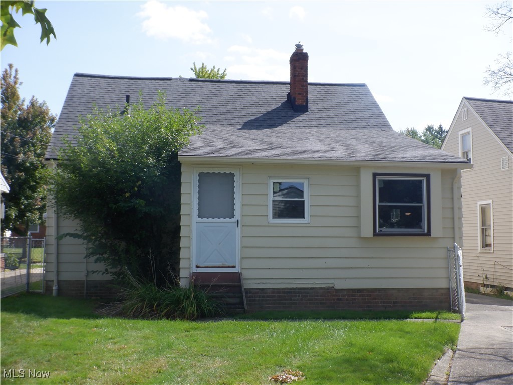 4105 Wyncote Road South Euclid, OH 44121 - Photo 30 of 30 Bungalow-style home featuring a front lawn