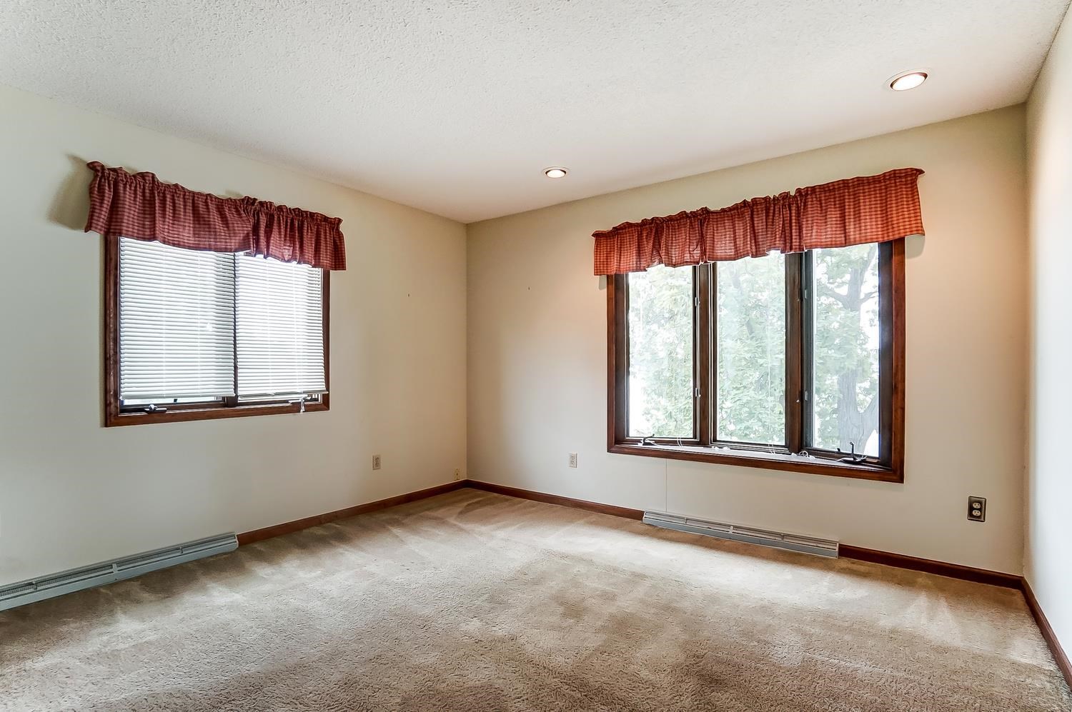 260 Spring Beach Road Rome City, IN 46784 - Photo 18 of 34