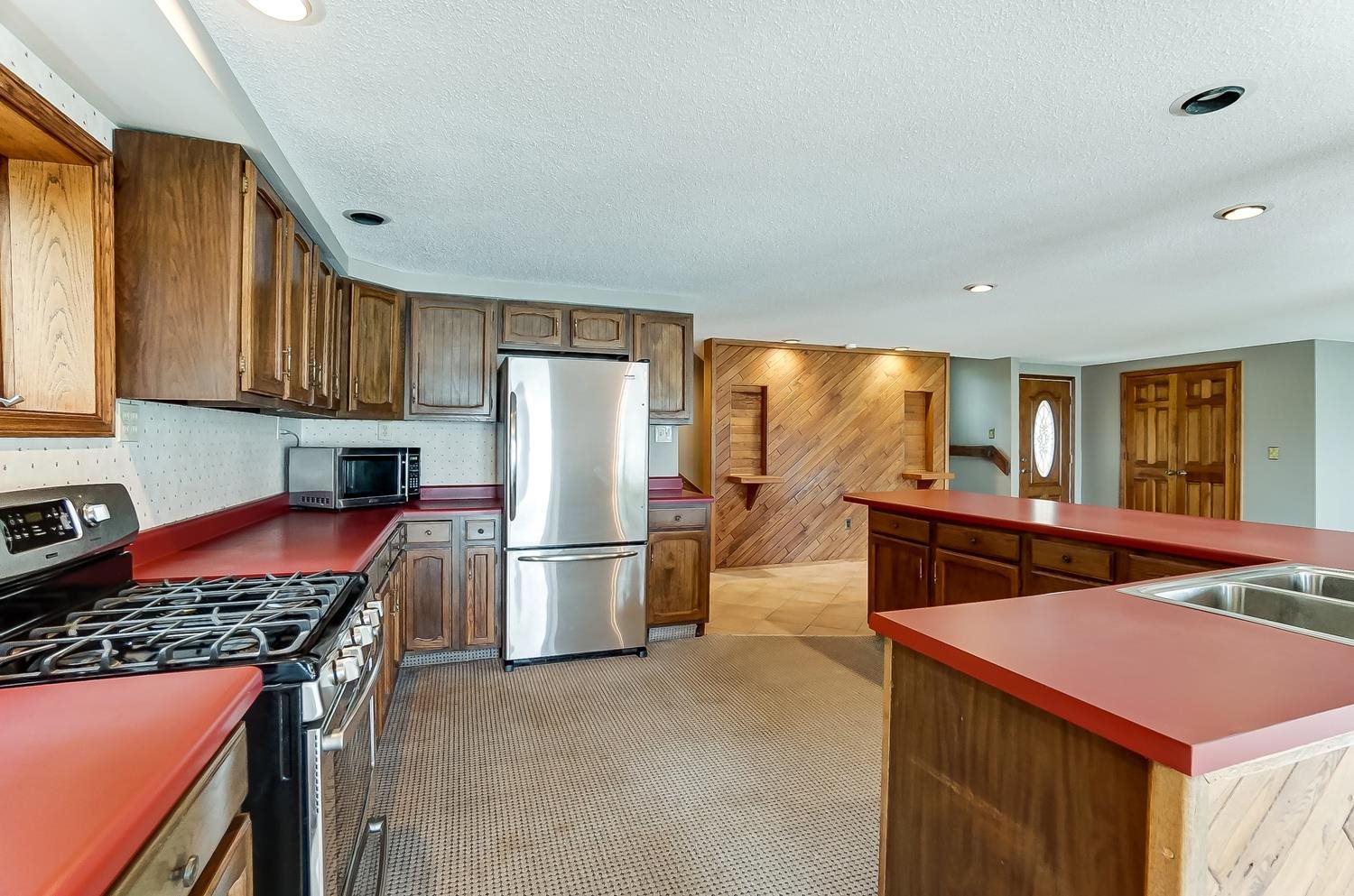 260 Spring Beach Road Rome City, IN 46784 - Photo 6 of 34