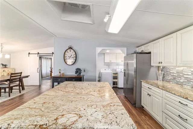 $349,900 | 1551 Southeast 160th Street, Summerfield, FL 34491