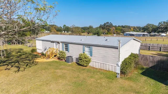 $349,900 | 1551 Southeast 160th Street, Summerfield, FL 34491