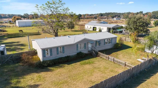 $349,900 | 1551 Southeast 160th Street, Summerfield, FL 34491