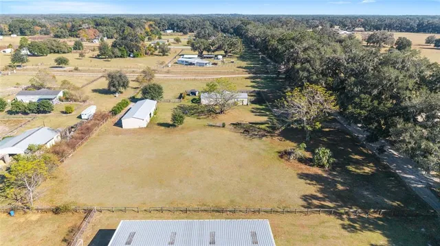 $349,900 | 1551 Southeast 160th Street, Summerfield, FL 34491