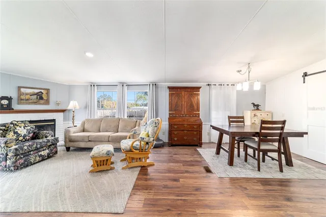 $349,900 | 1551 Southeast 160th Street, Summerfield, FL 34491