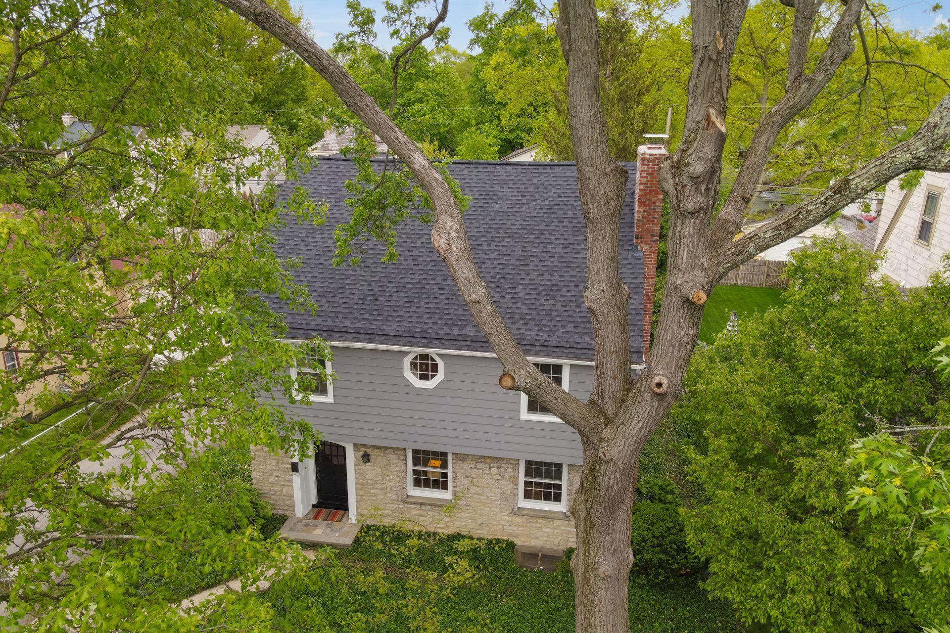 126 South Stanwood Road Bexley, OH 43209 - Photo 3 of 52