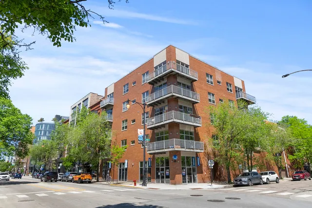 $530,000 | 6 North May Street, Unit 403, Chicago, IL 60607