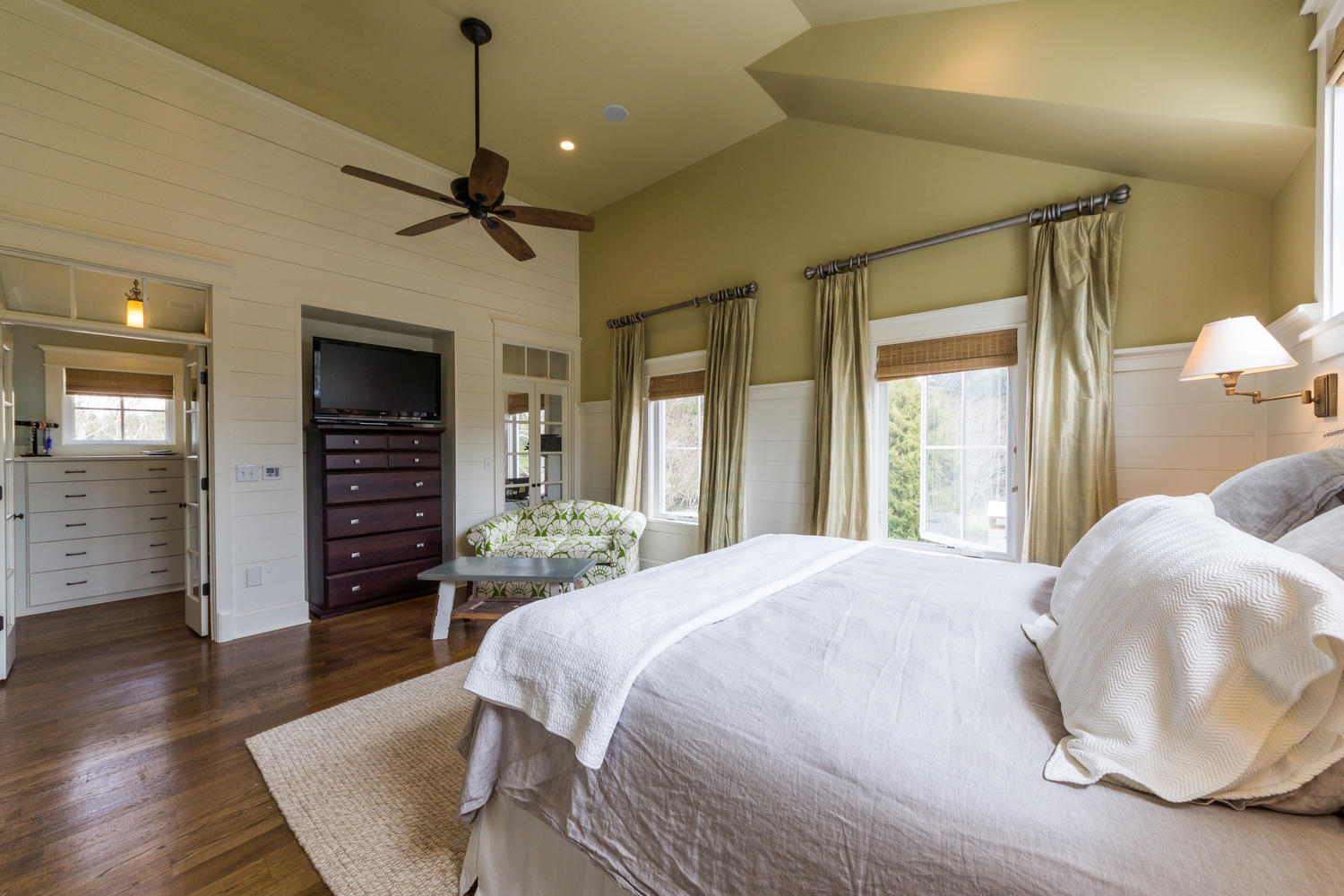 1314 Pherigo Street Mount Pleasant, SC 29464 - Photo 13 of 25 Master Suite