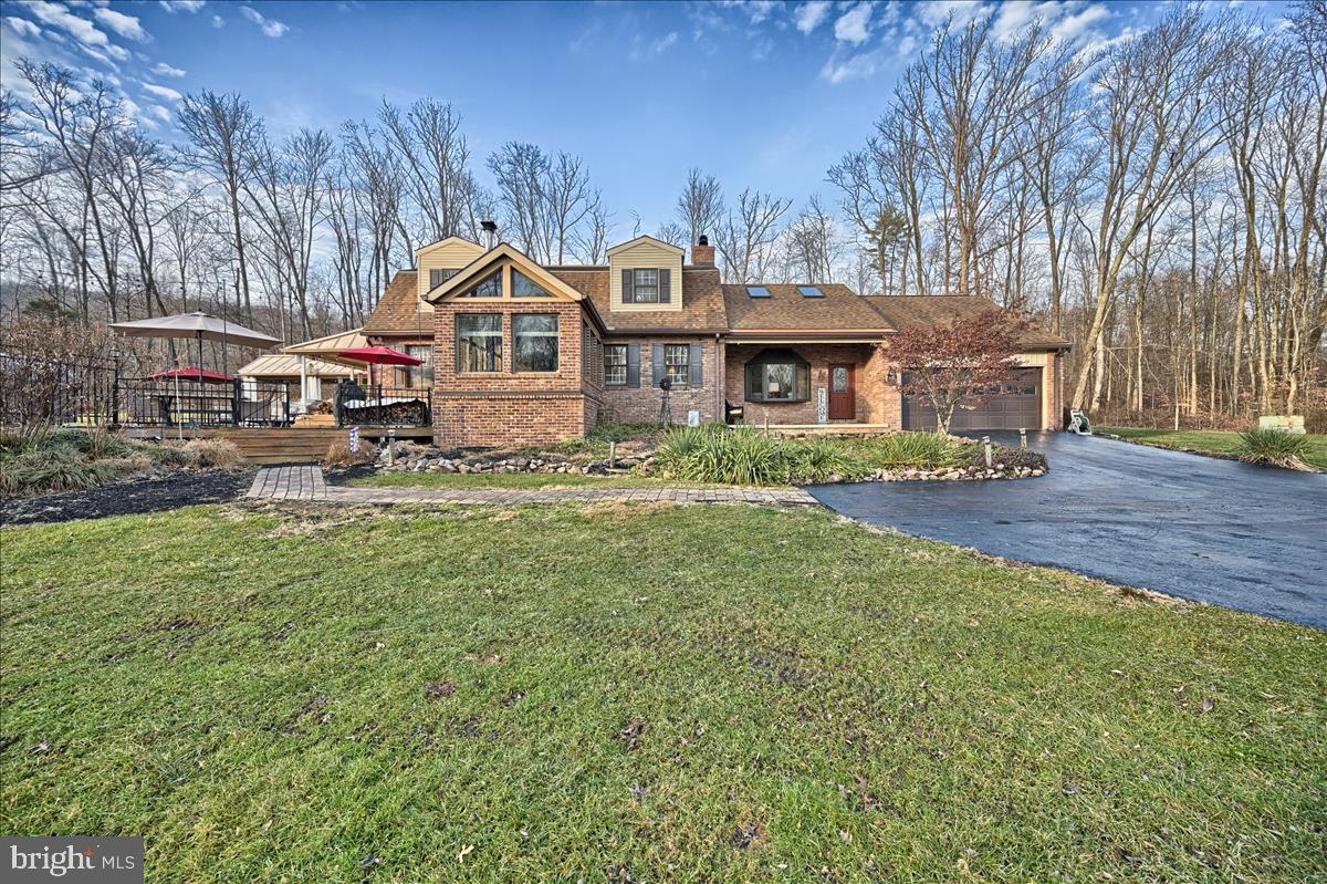 1016 Pheasant Road Harrisburg, PA 17112 - Photo 1 of 74 Gallery Image 1
