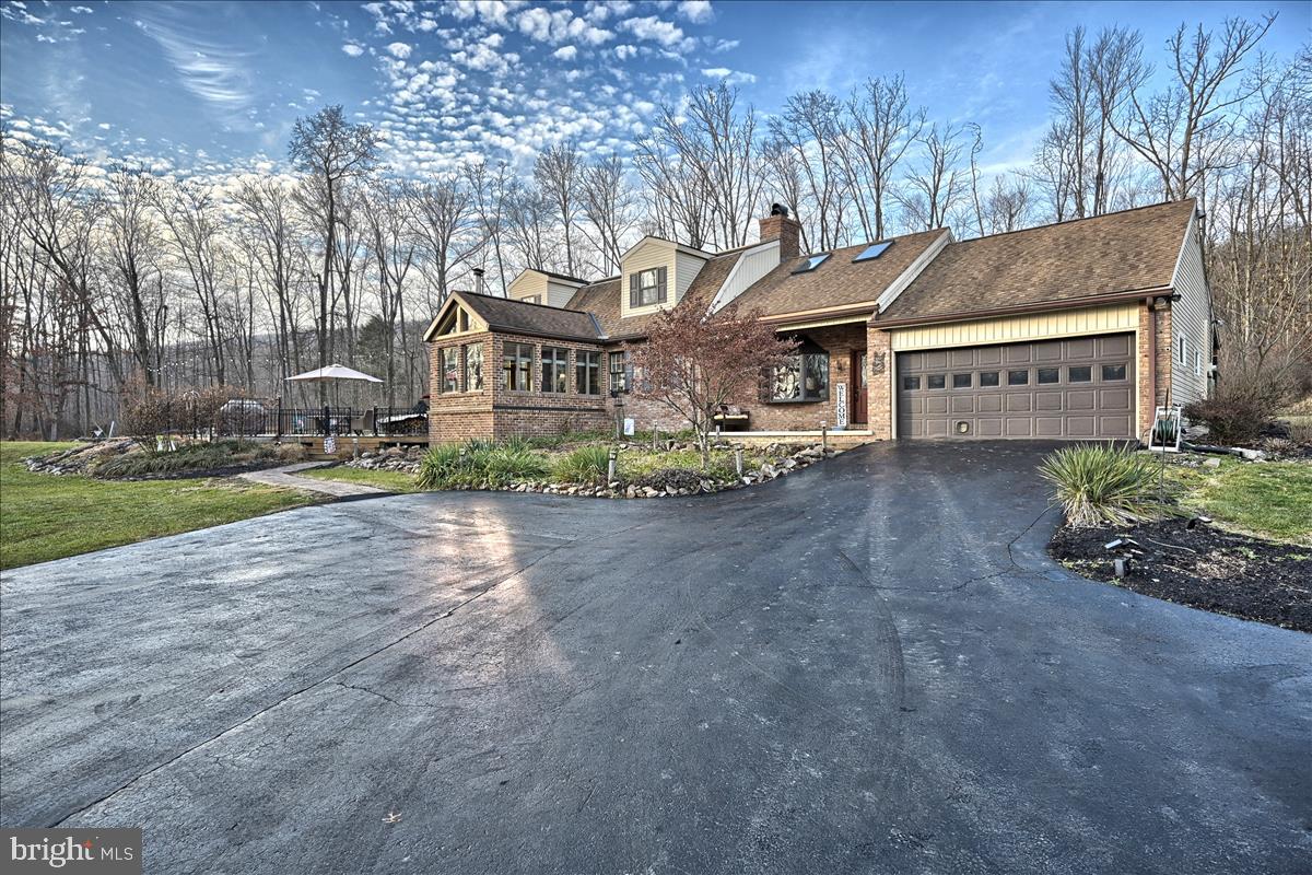 1016 Pheasant Road Harrisburg, PA 17112 - Photo 3 of 74 Gallery Image 3