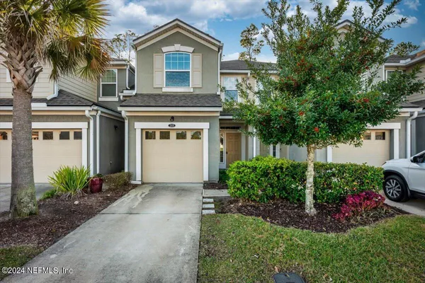 $1,975 | 215 Richmond Drive, St. Johns, FL 32259