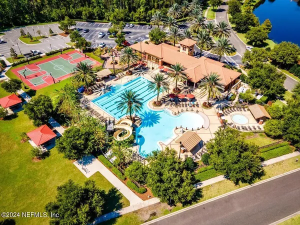 $1,975 | 215 Richmond Drive, St. Johns, FL 32259