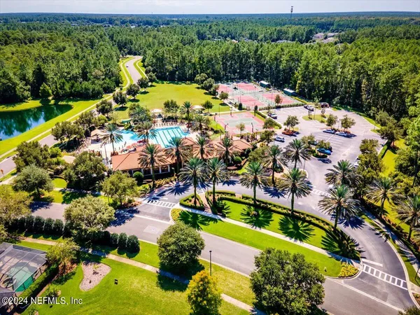 $1,975 | 215 Richmond Drive, St. Johns, FL 32259