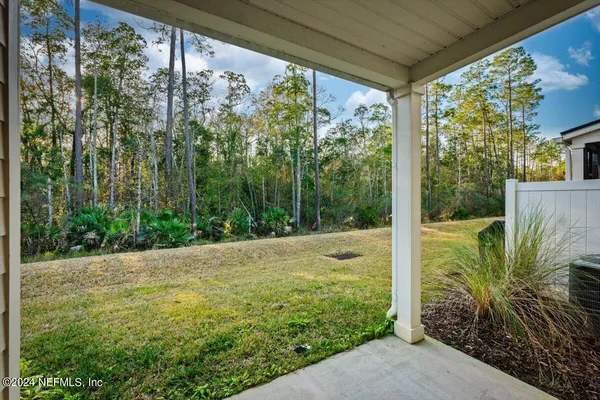 $1,975 | 215 Richmond Drive, St. Johns, FL 32259