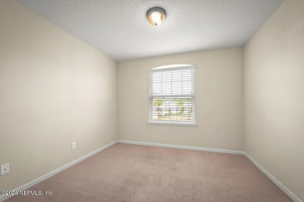 $1,975 | 215 Richmond Drive, St. Johns, FL 32259