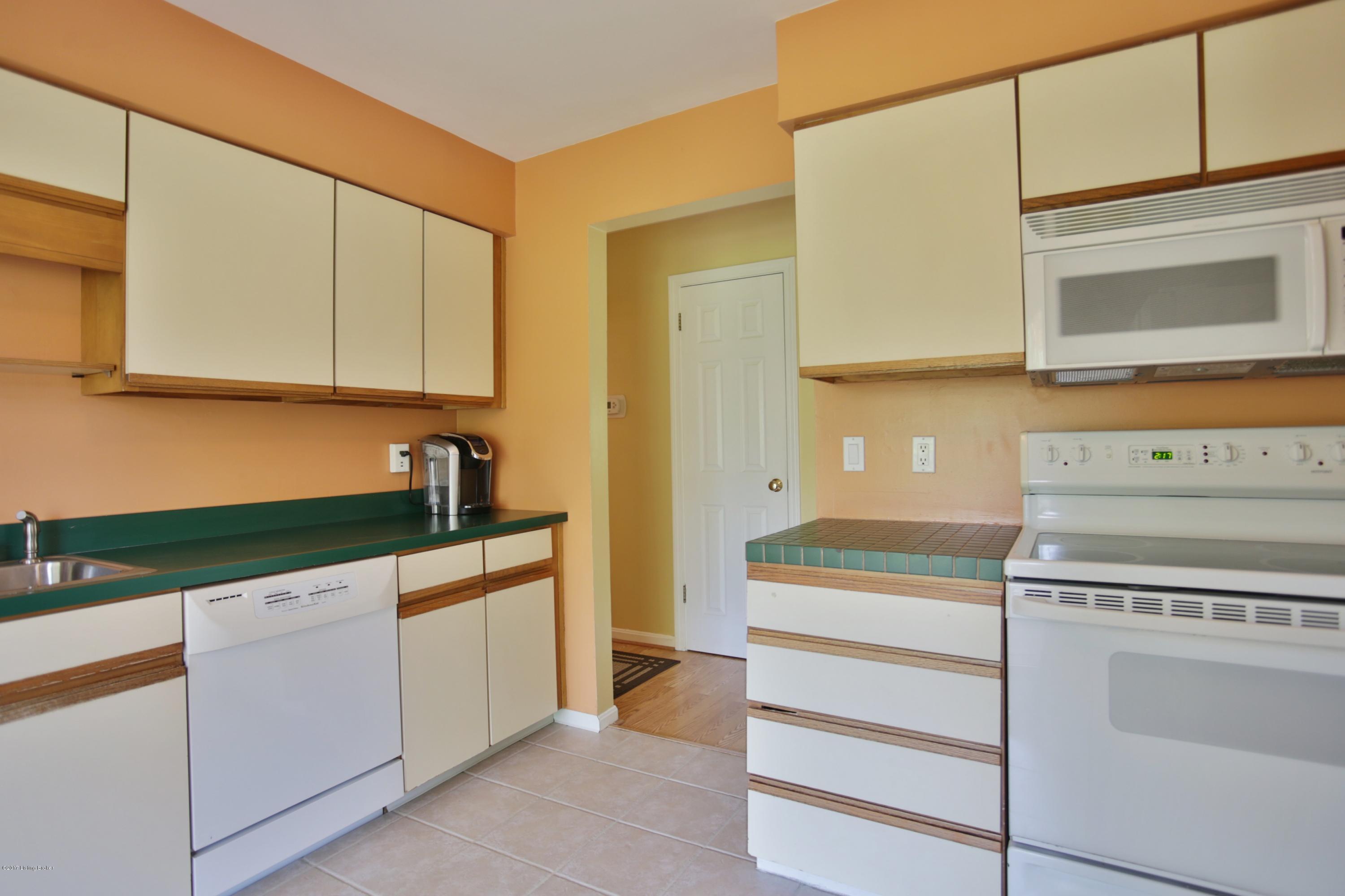 12210 Hardwick Road Louisville, KY 40243 - Photo 15 of 44 15