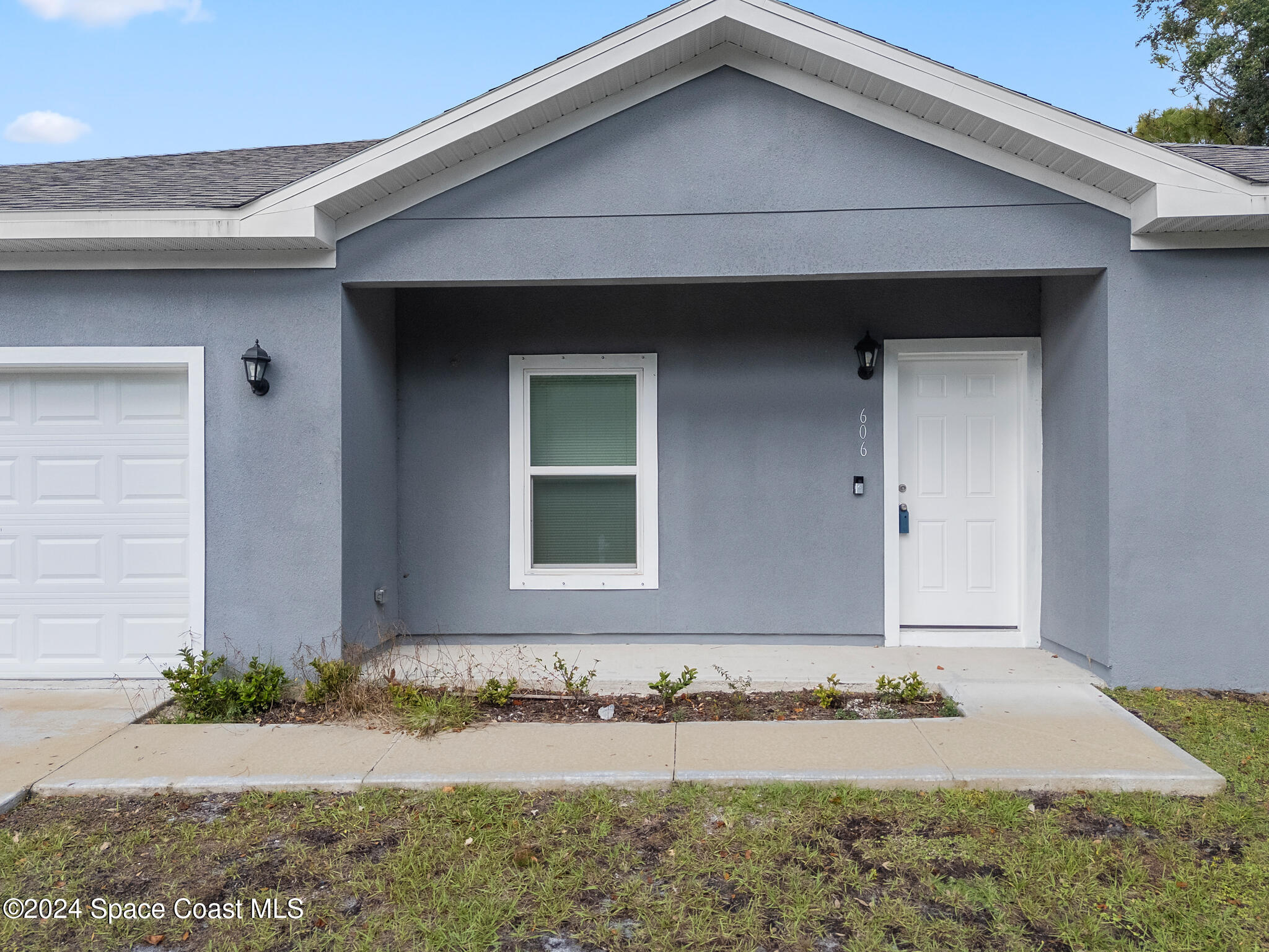 606 Waycross Road Southwest Palm Bay, FL 32908 - Photo 4 of 52 20241218 606 Waycross Rd SW Palm Bay TAR