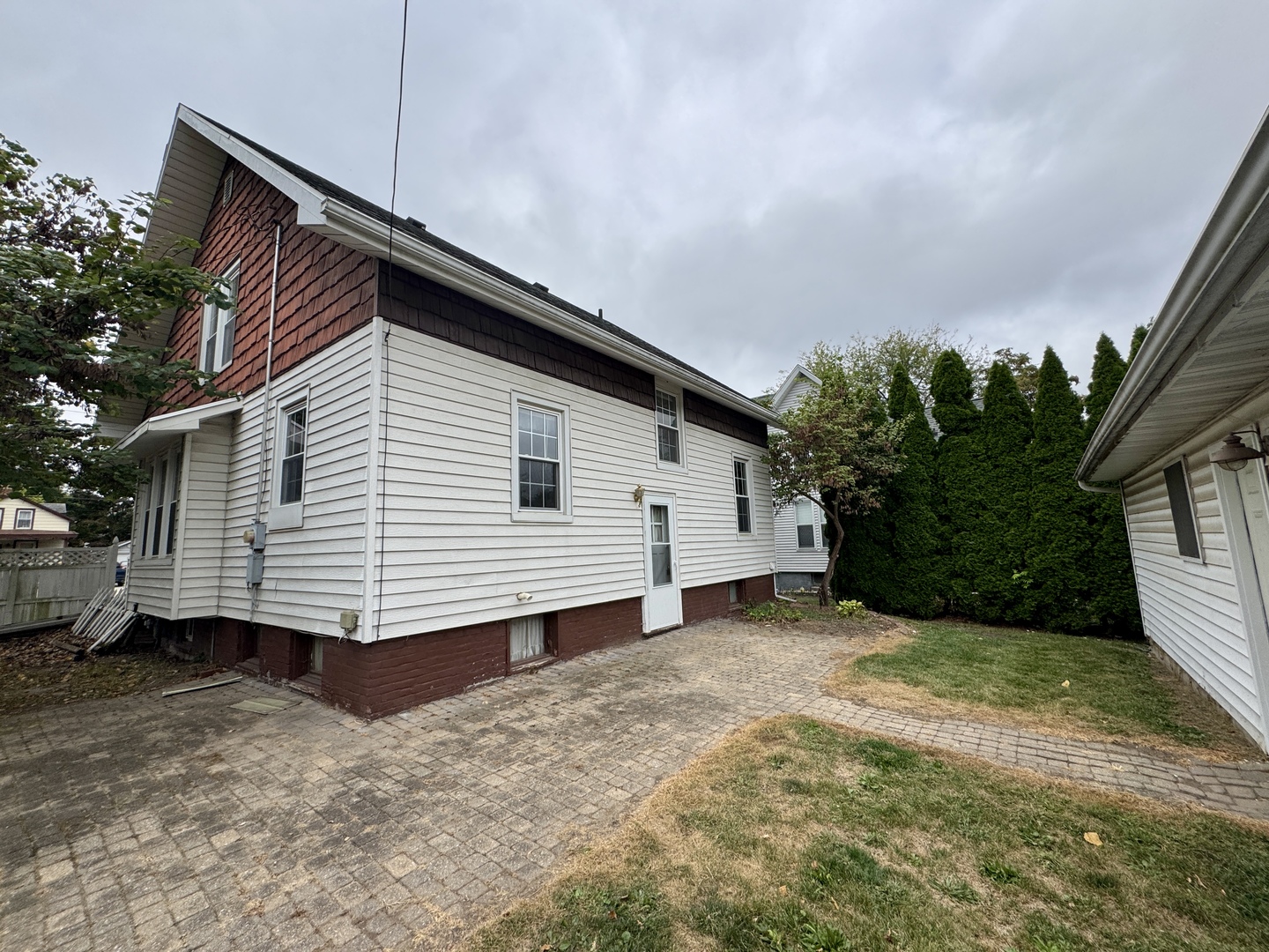 221 West Peru Street Princeton, IL 61356 - Photo 32 of 33 a view of a house with a yard and deck
