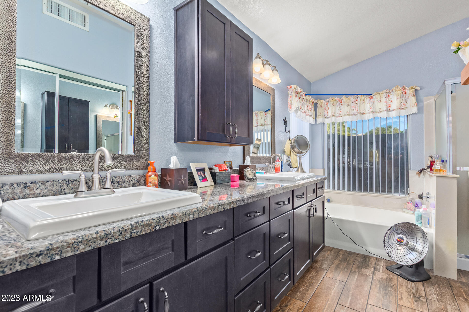 3708 East Utopia Road Phoenix, AZ 85050 - Photo 14 of 26 17 Utopia