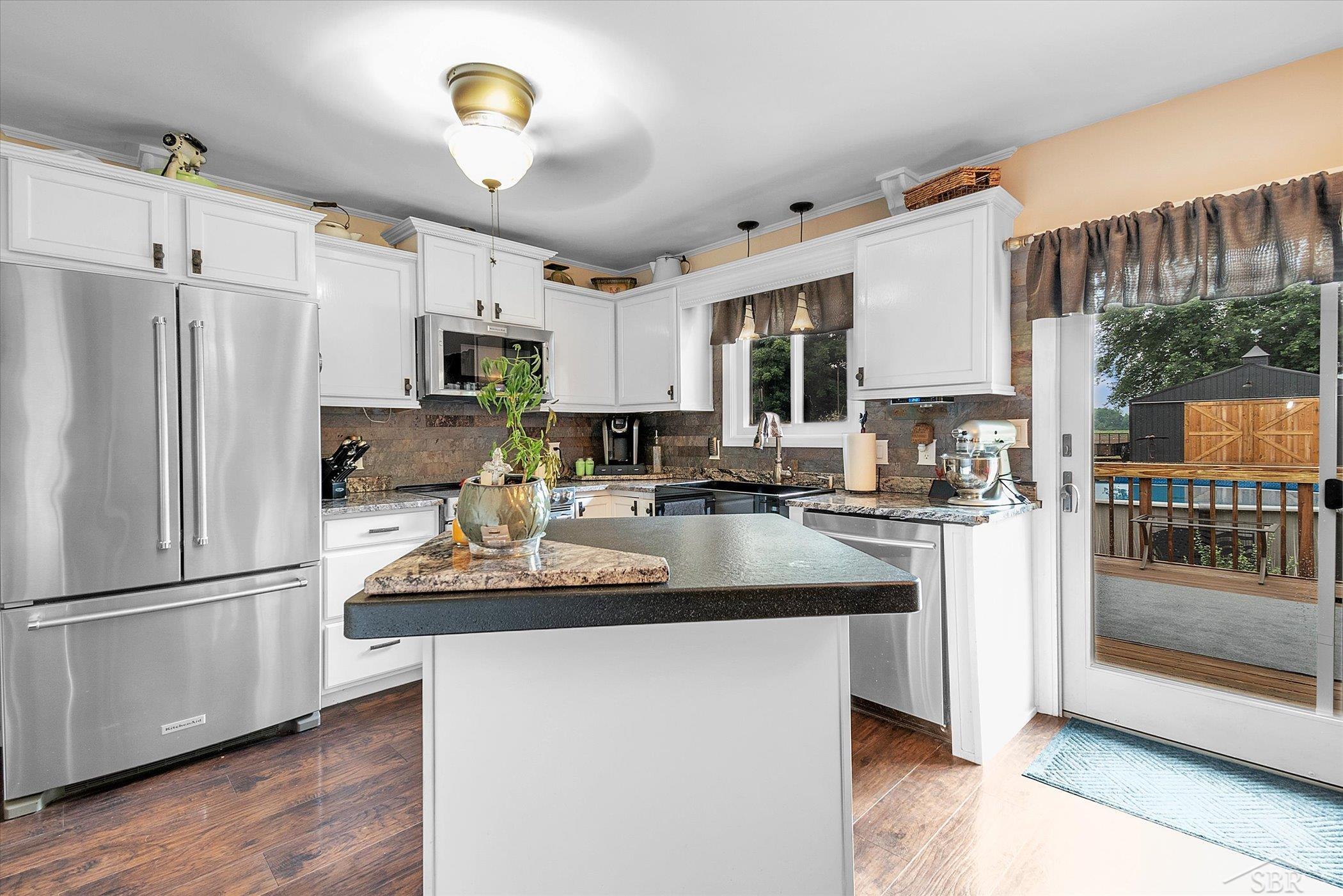 11514 East Burt Road Birch Run, MI 48415 - Photo 14 of 66 50085625-13.JPG