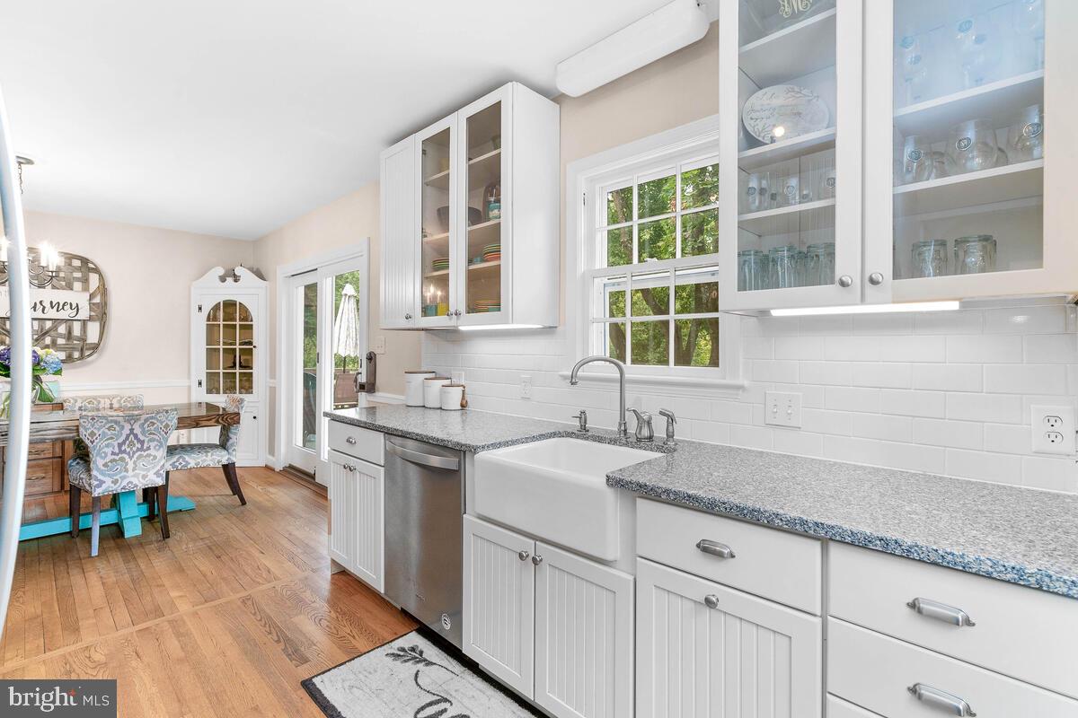 23805 Woodfield Road Gaithersburg, MD 20882 - Photo 7 of 24