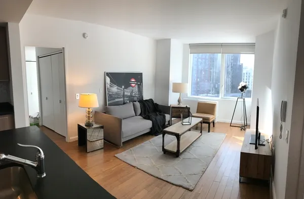 $6,395 | 66 Rockwell Place, Unit 11G | Fort Greene