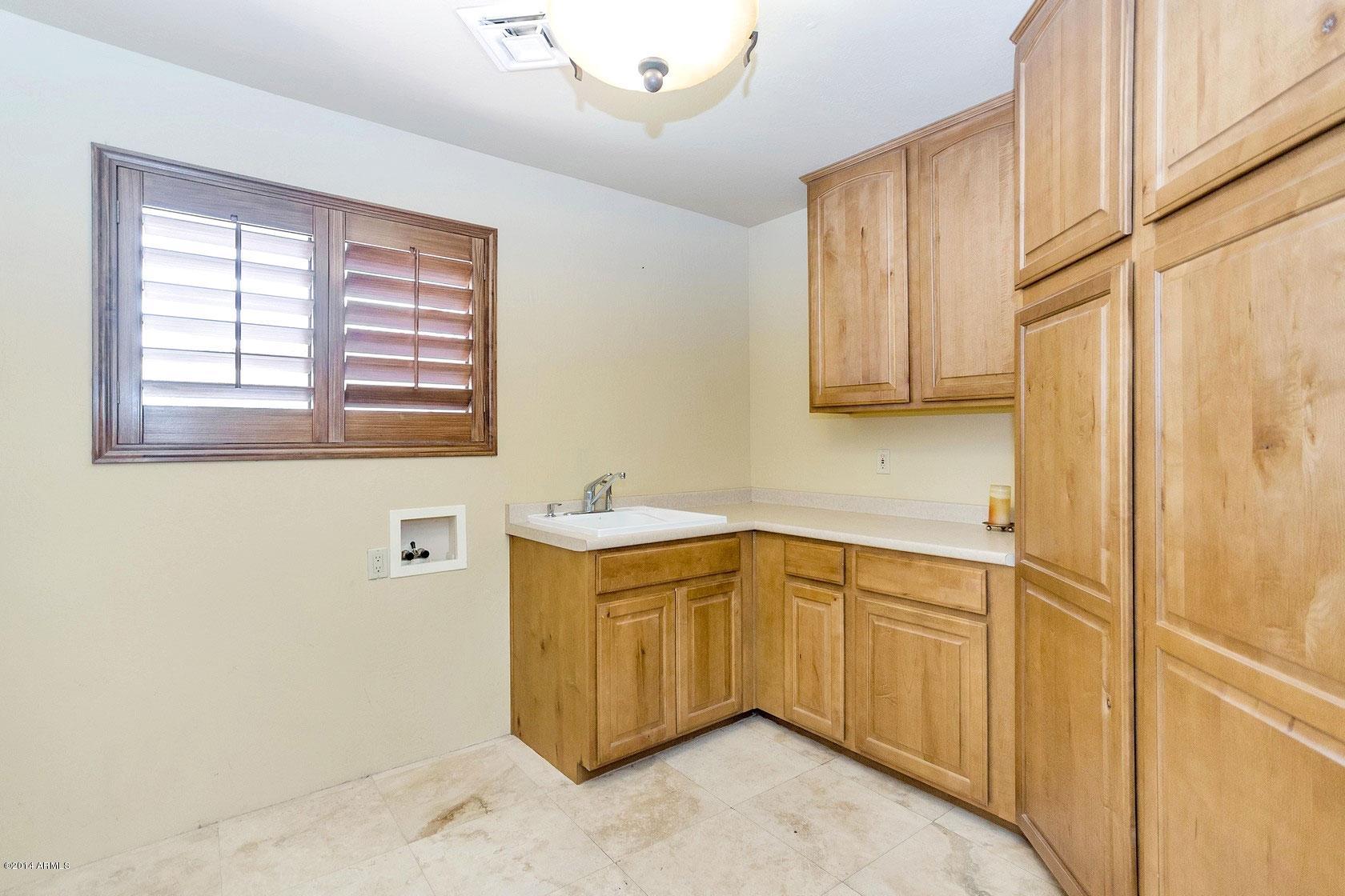 191 North Riata Street Gilbert, AZ 85234 - Photo 27 of 45 Laundry Room