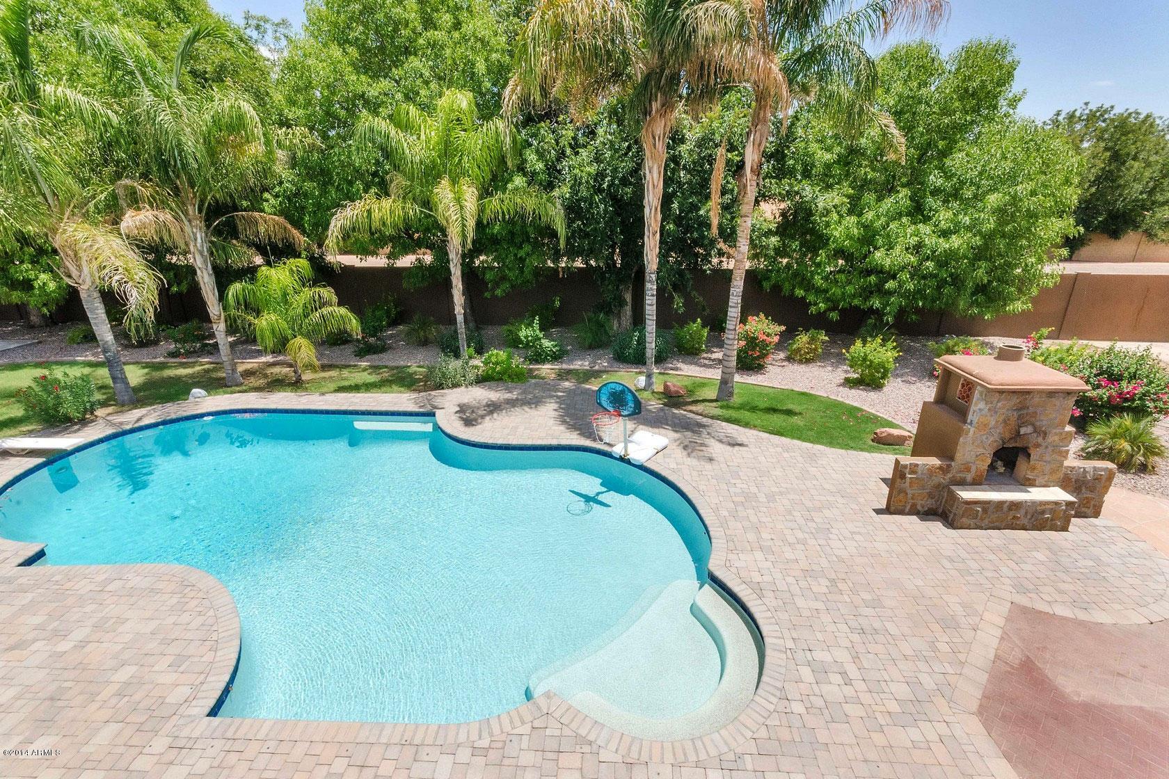 191 North Riata Street Gilbert, AZ 85234 - Photo 31 of 45 Pool