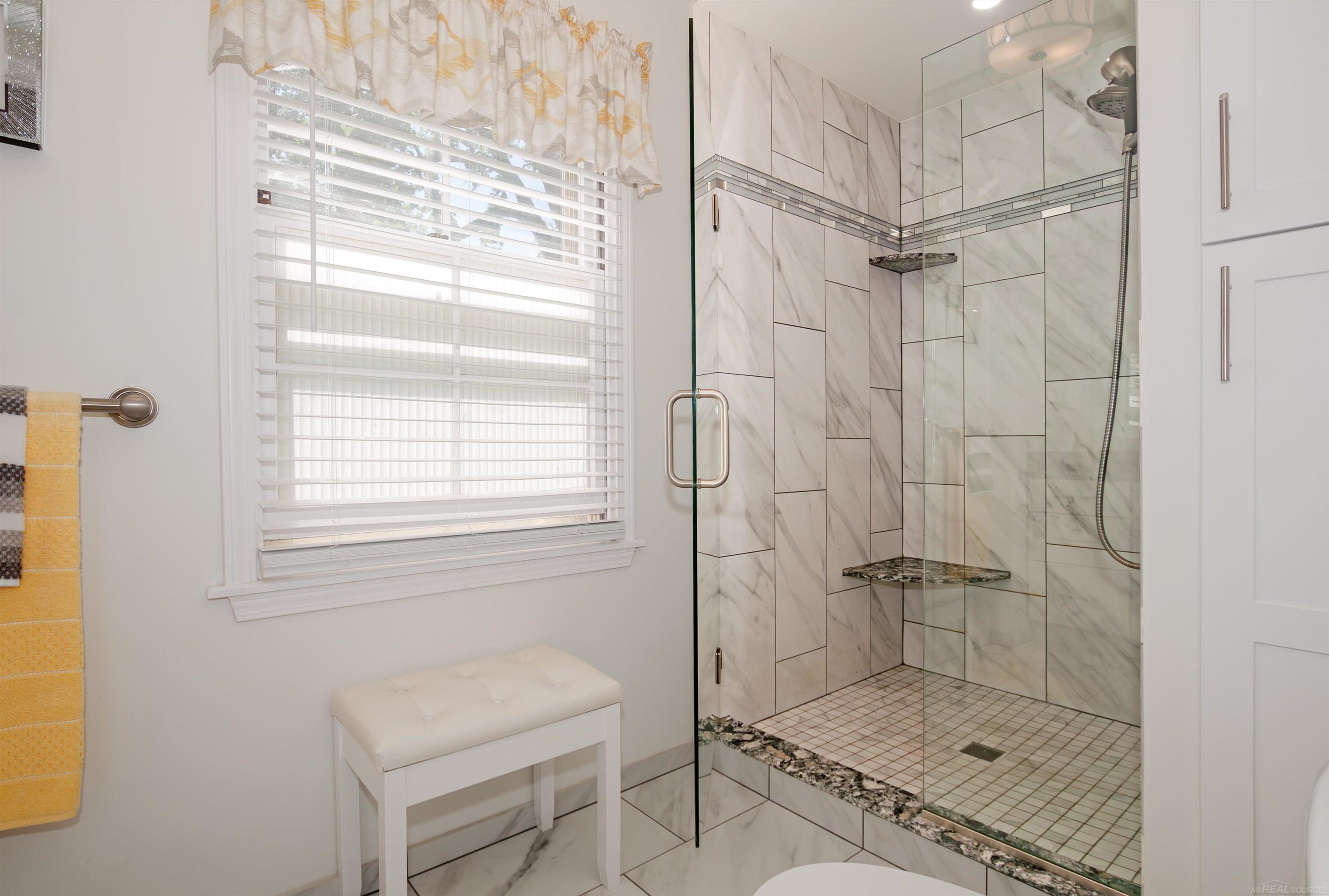 164 Lothrop Road Grosse Pointe, MI 48236 - Photo 31 of 54 50151741-89023a64-eb15-4ed0-84ee-c00c80c07397.JPG