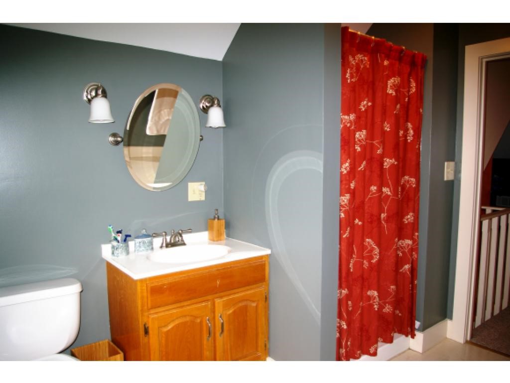 18 New Acres Road Keene, NH 03431 - Photo 5 of 21 Gallery Image 5