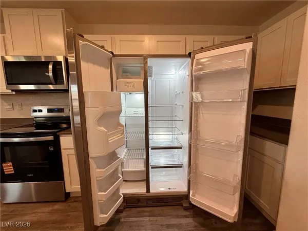 $1,895 | 506 Golden Myna Avenue, Henderson, NV 89011