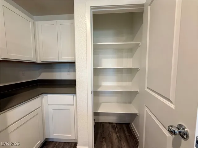 $1,998 | 506 Golden Myna Avenue, Henderson, NV 89011