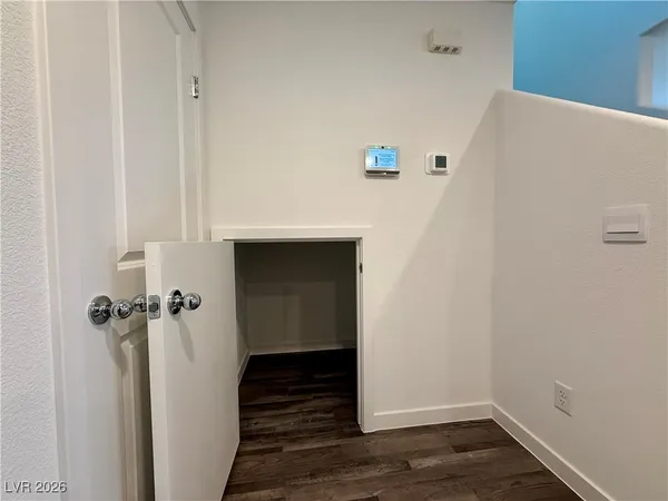 $1,895 | 506 Golden Myna Avenue, Henderson, NV 89011