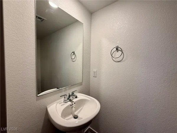 $1,895 | 506 Golden Myna Avenue, Henderson, NV 89011