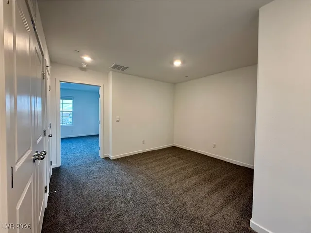 $1,998 | 506 Golden Myna Avenue, Henderson, NV 89011