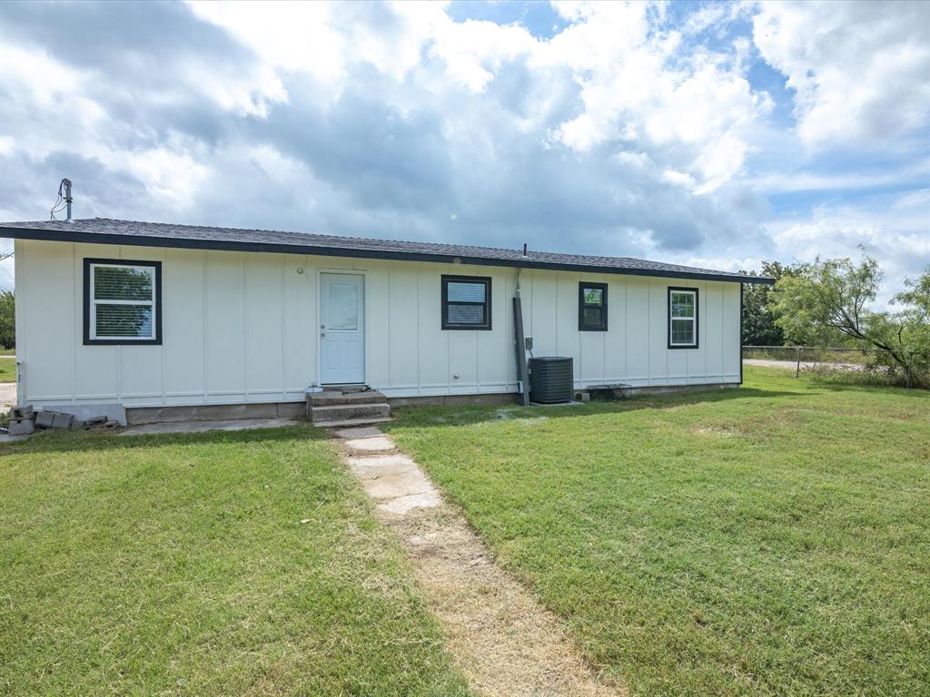 526 Jack Grace Hill Road Bowie, TX 76230 - Photo 34 of 40