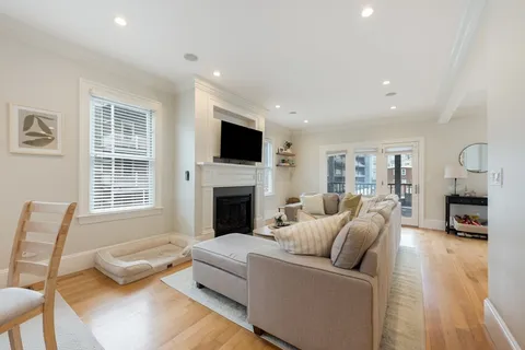 $1,199,000 | 8 Covington Street, Unit 1, Boston, MA 02127