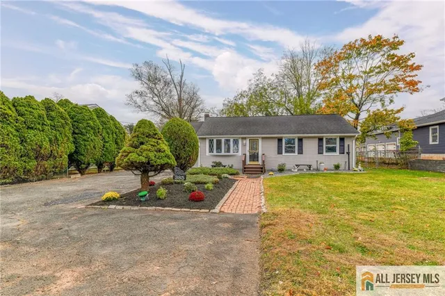 $479,000 | 385 Metlars Lane, Piscataway, NJ 08854