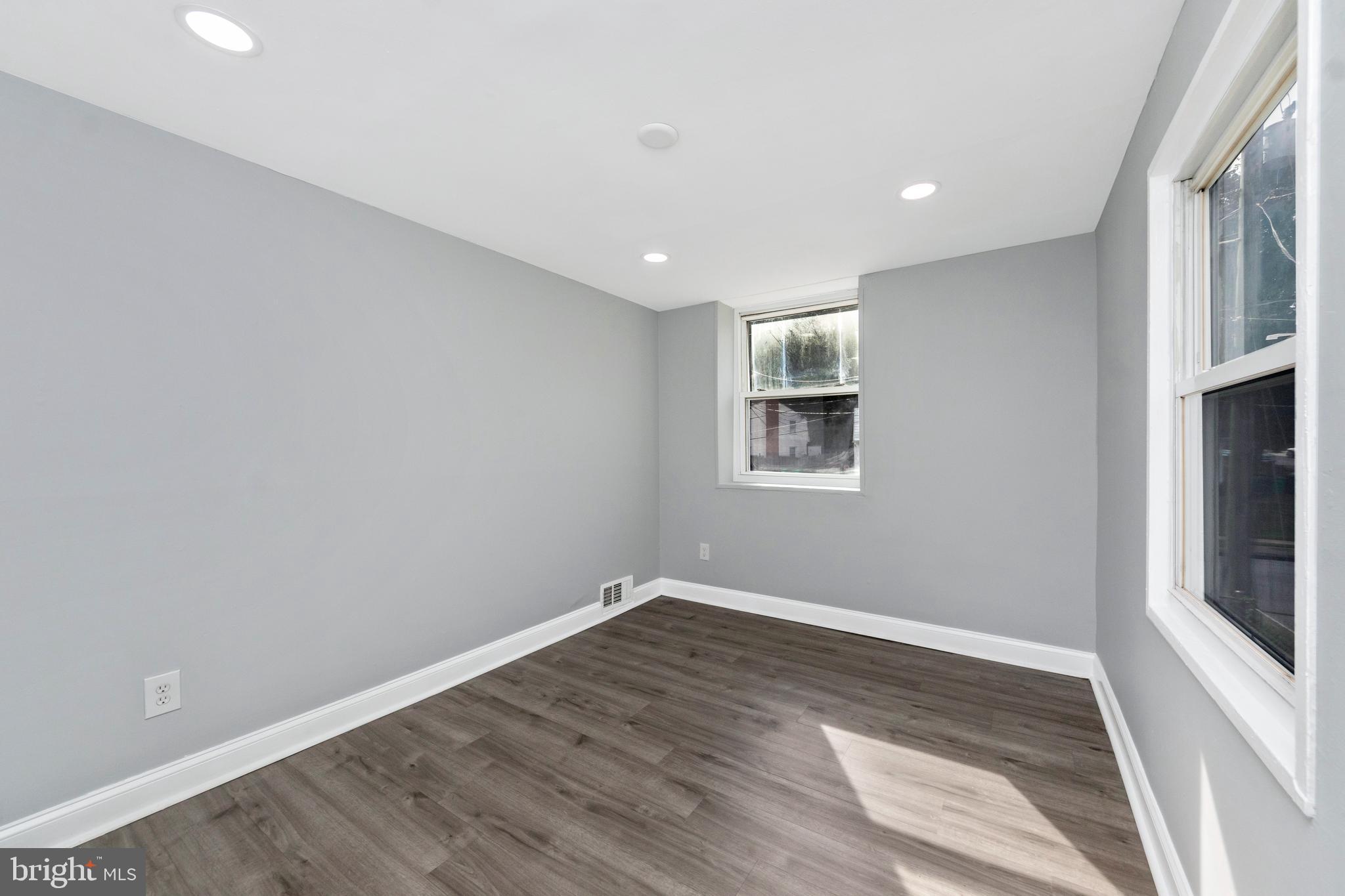 7702 Burnside Road Landover, MD 20785 - Photo 30 of 52