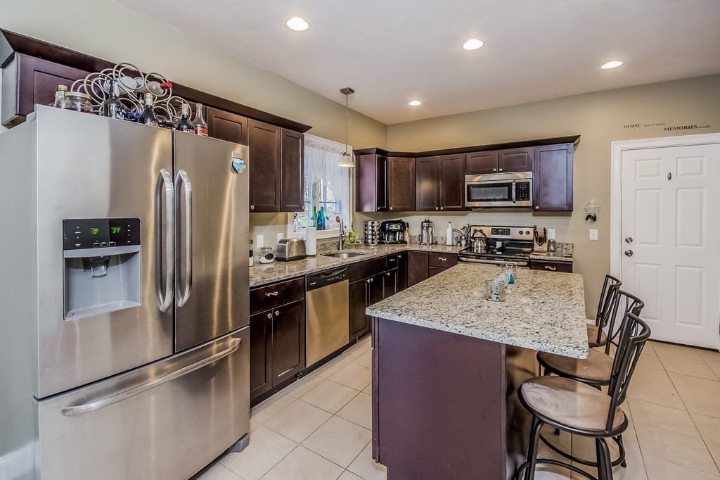 3 Lang Road Freetown, MA 02717 - Photo 9 of 25