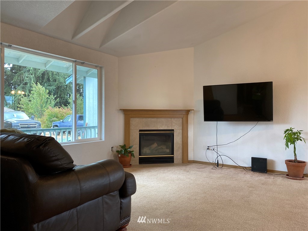 9514 181st Way Southwest Rochester, WA 98579 - Photo 2 of 15