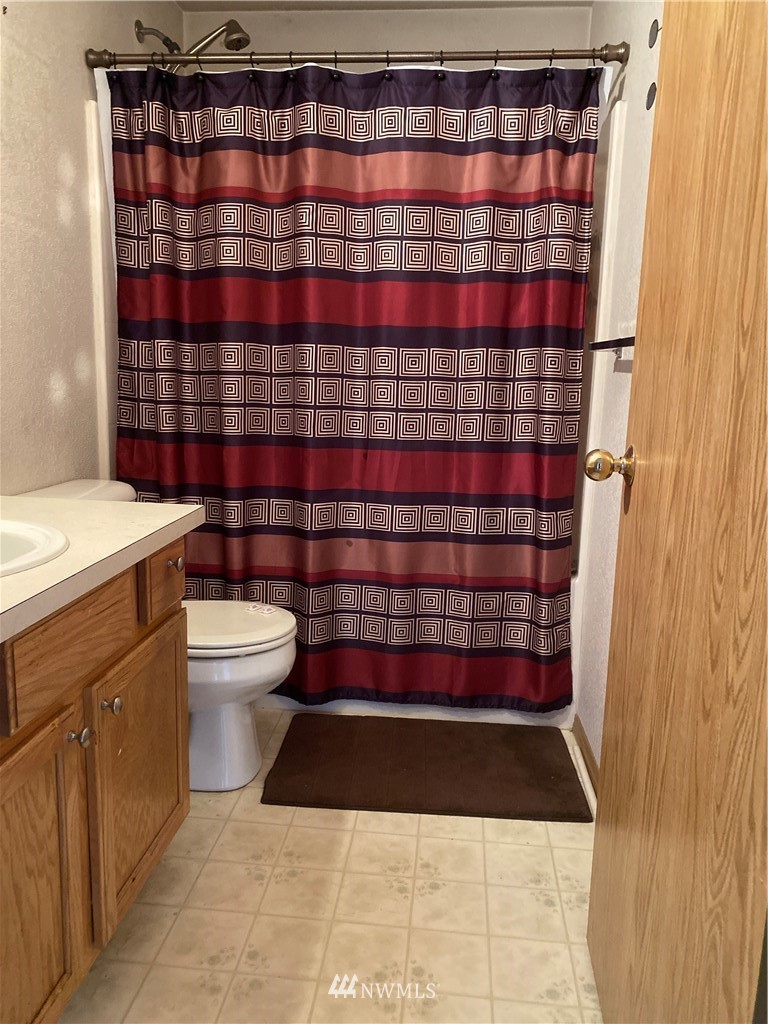 9514 181st Way Southwest Rochester, WA 98579 - Photo 13 of 15