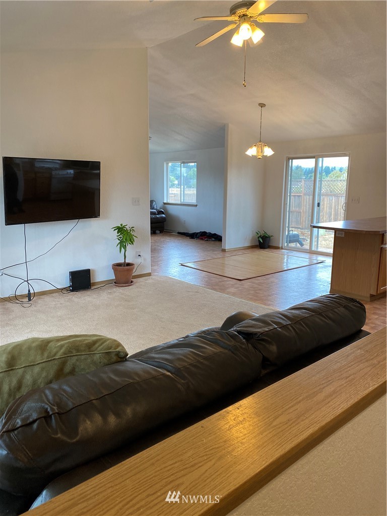9514 181st Way Southwest Rochester, WA 98579 - Photo 4 of 15