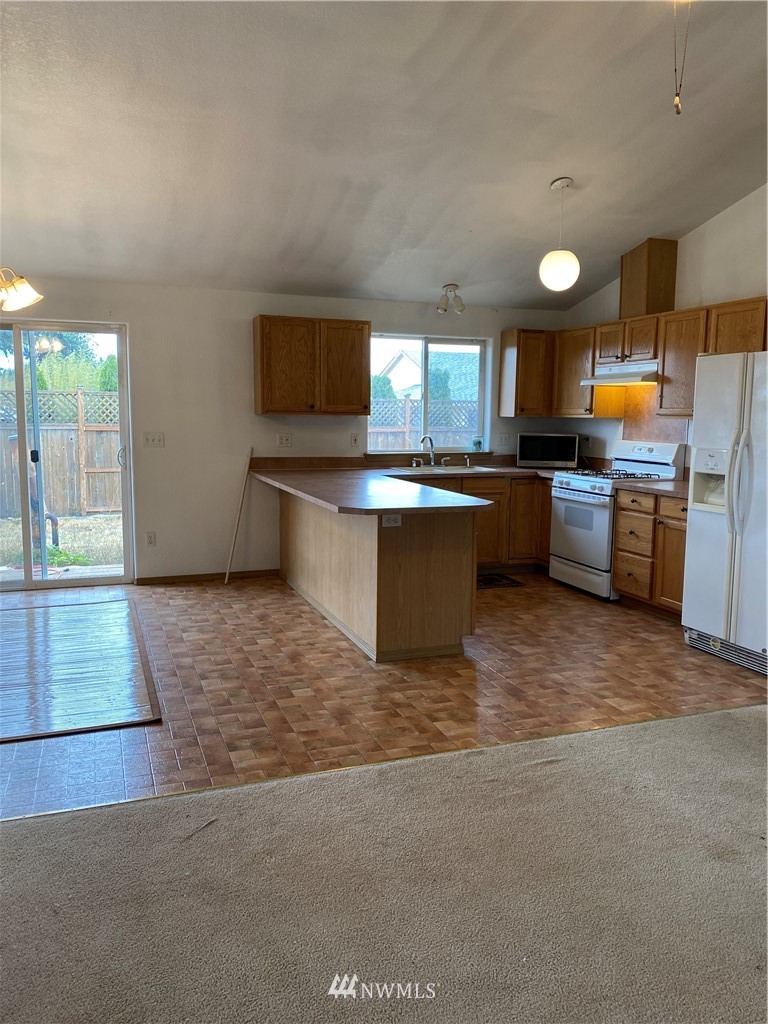 9514 181st Way Southwest Rochester, WA 98579 - Photo 6 of 15