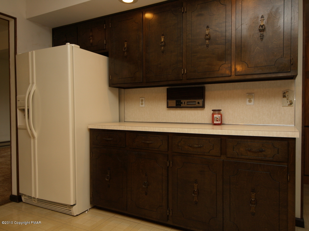 28 D Balson Road Stroudsburg, PA 18360 - Photo 12 of 19 Kitchen