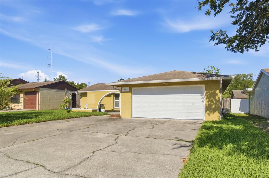 5019 Larch Lane New Port Richey, FL 34653 - Photo 2 of 33
