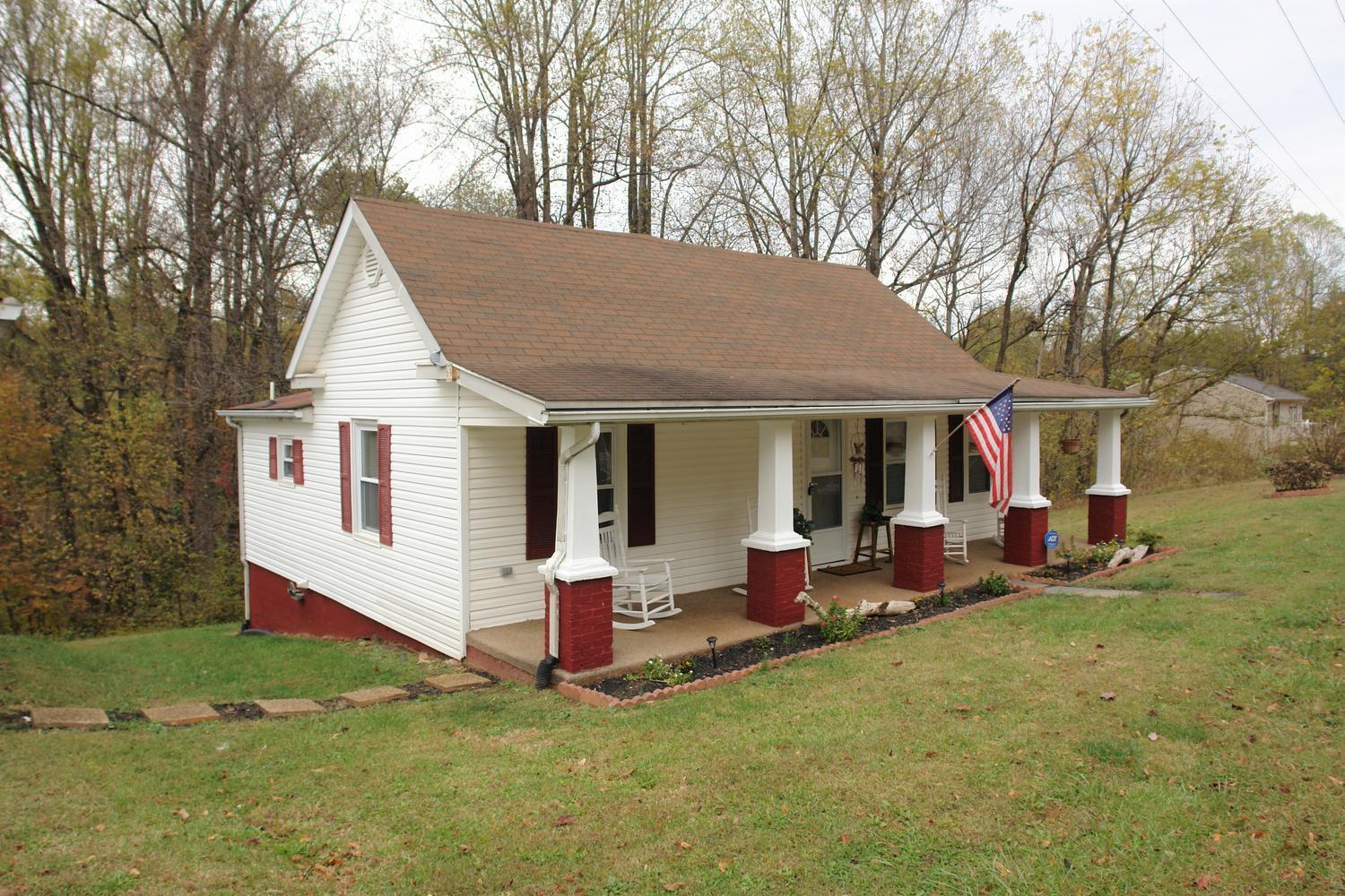 4014 Goodview Road Goodview, VA 24095 - Photo 1 of 24 4014 Goodview Road Goodview VA-large-001