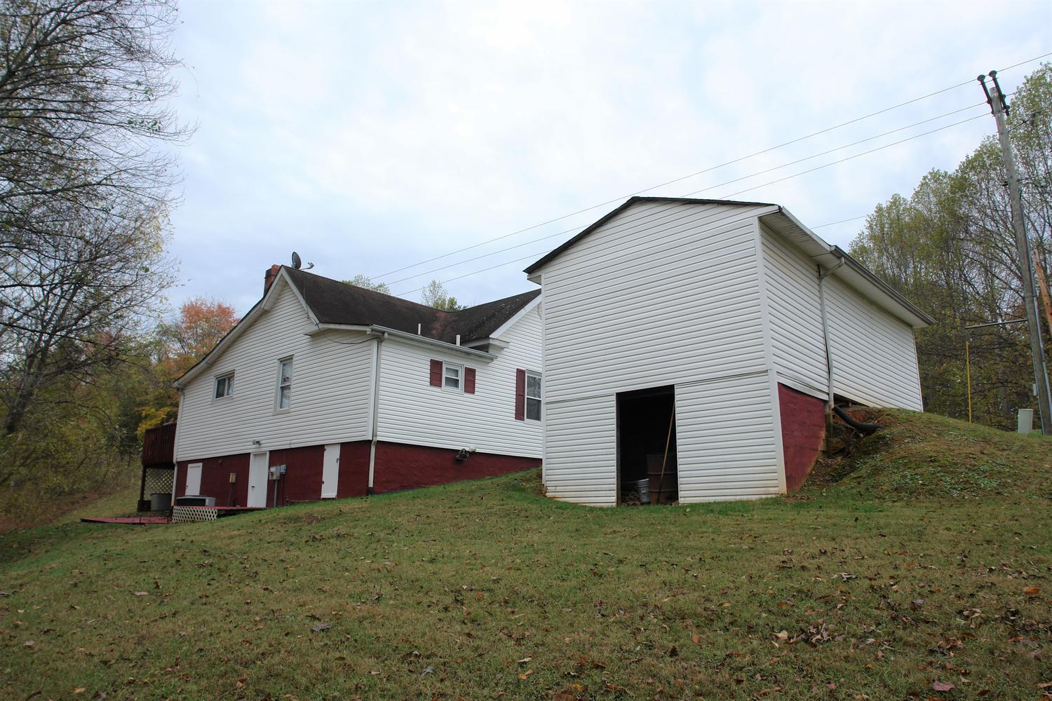 4014 Goodview Road Goodview, VA 24095 - Photo 19 of 24 4014 Goodview Road Goodview VA-large-019