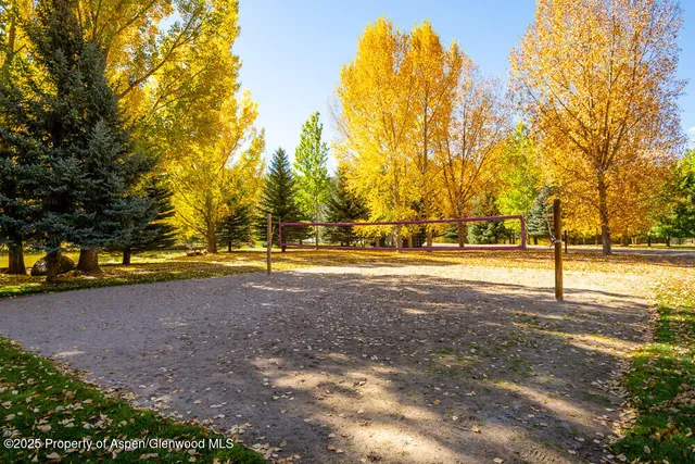 a view of a lake with houses