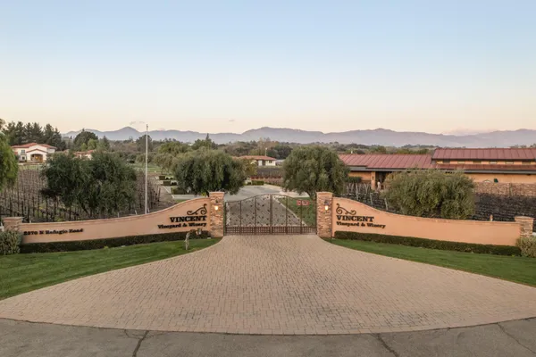 $28,000,000 | 2370 North Refugio Road, Santa Ynez, CA 93460
